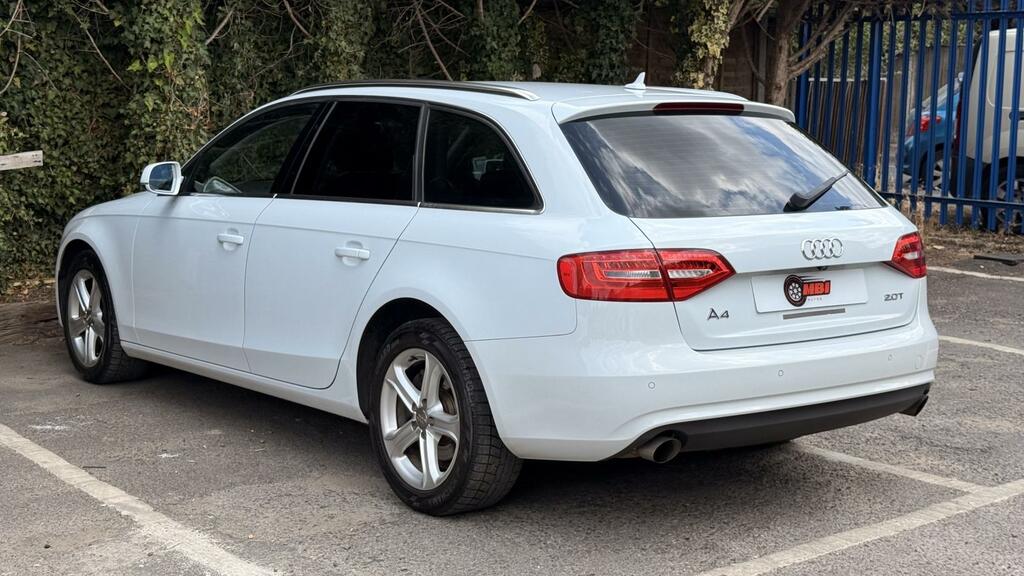Audi A4 Avant Se White #4