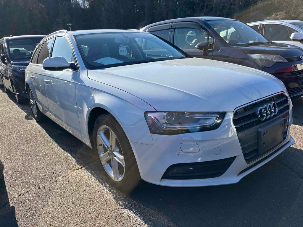 Audi A4 Avant Se White