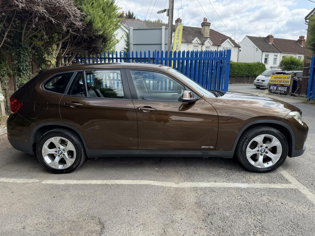 BMW X1 Estate Grey #8
