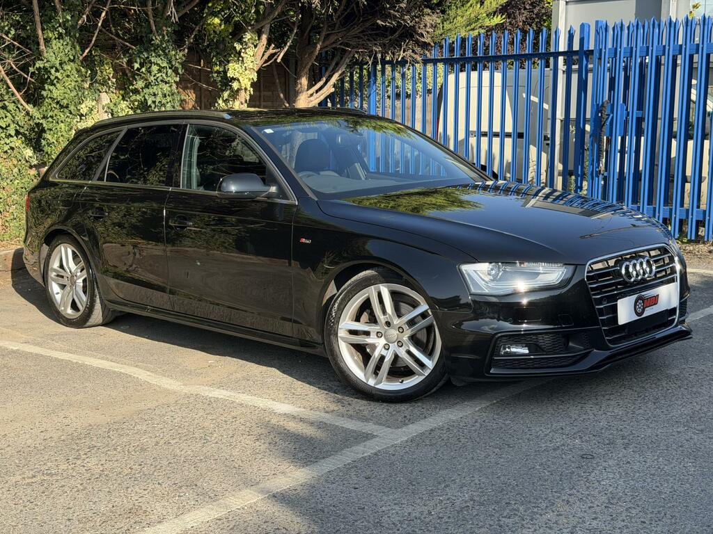 Audi A4 Avant Black Edition Black #2