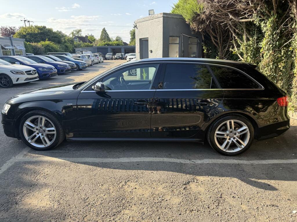 Audi A4 Avant Black Edition Black #6