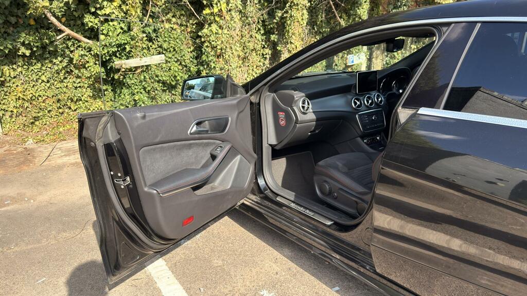 Mercedes-Benz CLA Class Cla 45 4Matic Tip Black #16