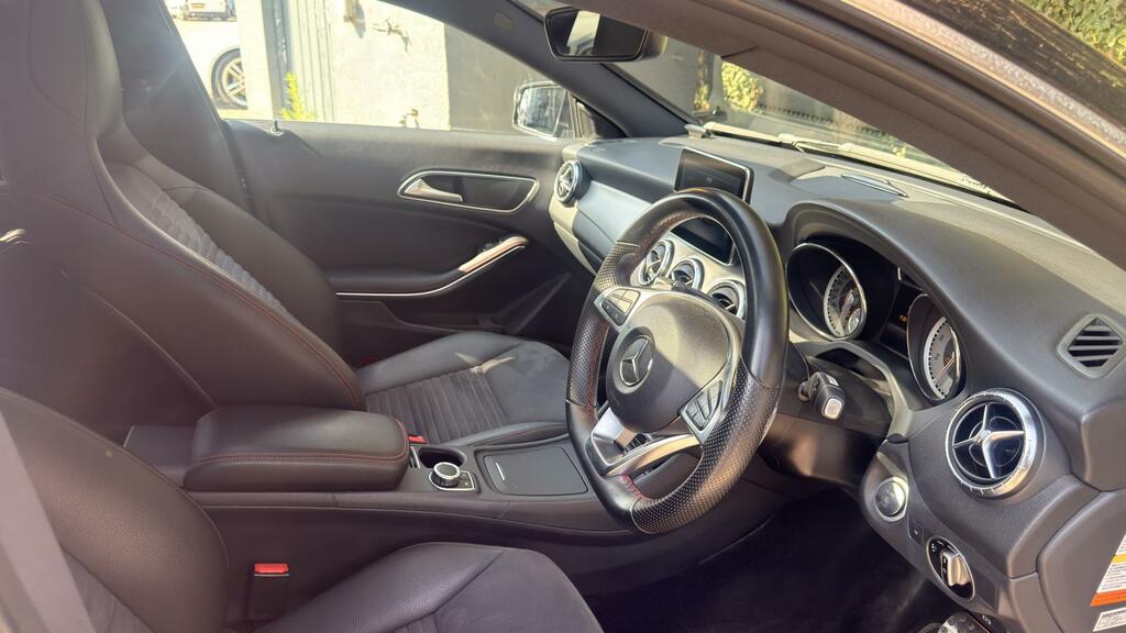 Mercedes-Benz CLA Class Cla 45 4Matic Tip Black #10
