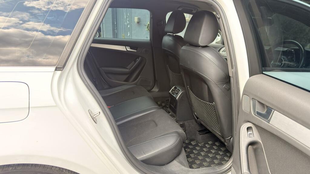 Audi A4 Avant 2.0 Tdi Ultra S Black #20
