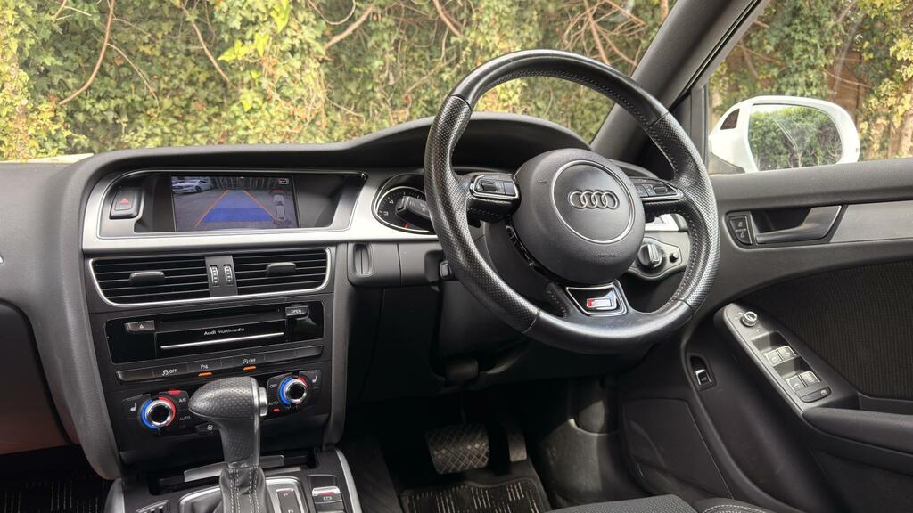 Audi A4 Avant 2.0 Tdi Ultra S Black #29