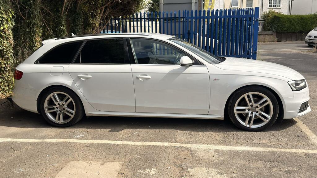 Audi A4 Avant S Line White #4