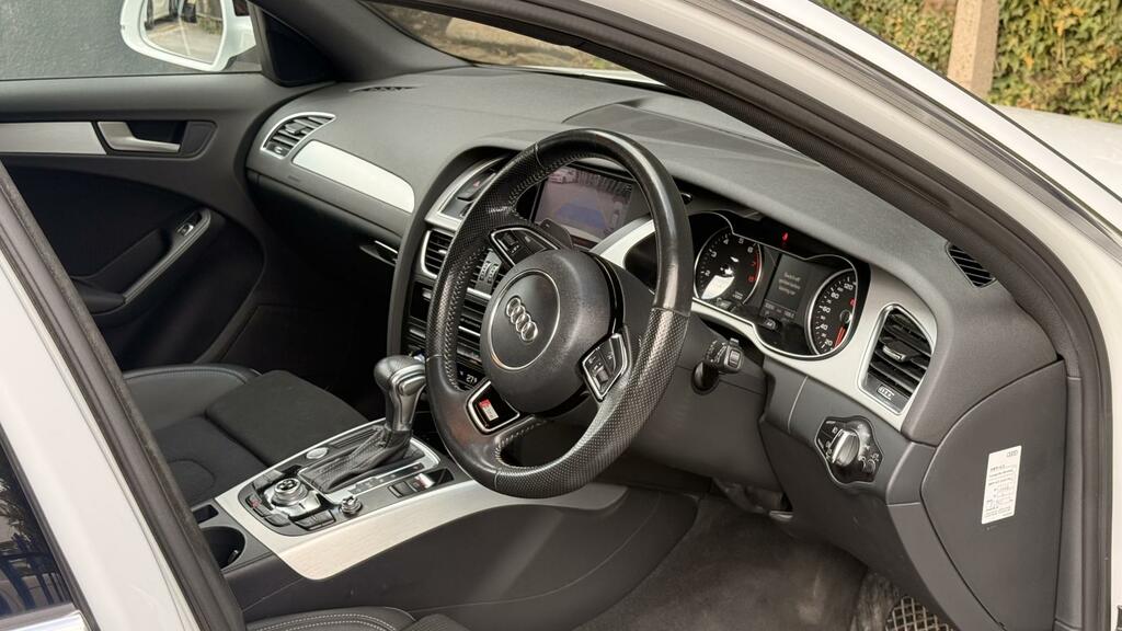 Audi A4 Avant 2.0 Tdi Ultra S Black #7