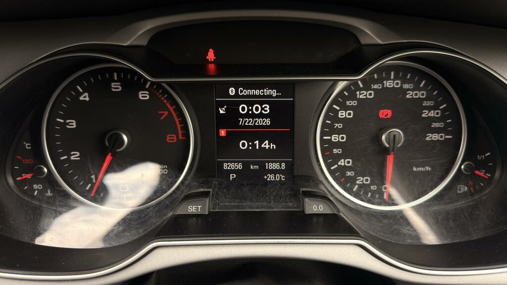Audi A4 Avant 2.0 Tdi Ultra S Black #13
