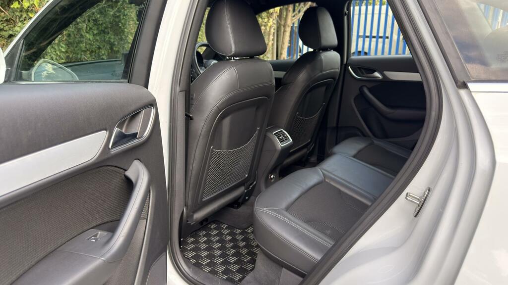 Audi Q3 2.0 Tdi Quattro S Line Black #24