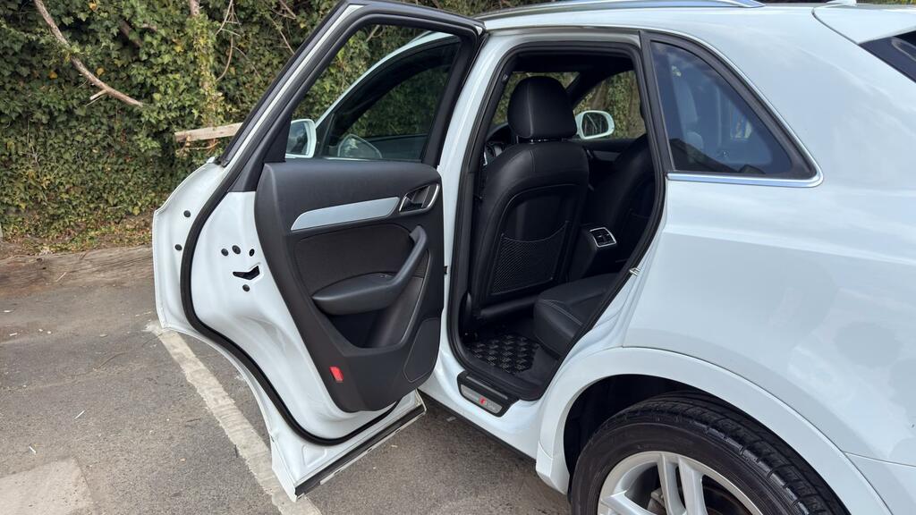 Audi Q3 2.0 Tdi Quattro S Line Black #31