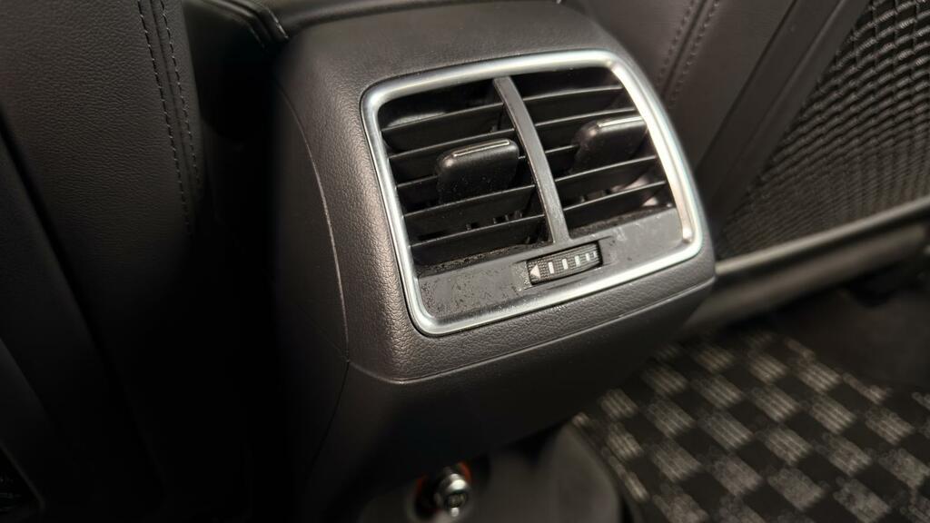 Audi Q3 2.0 Tdi Quattro S Line Black #25