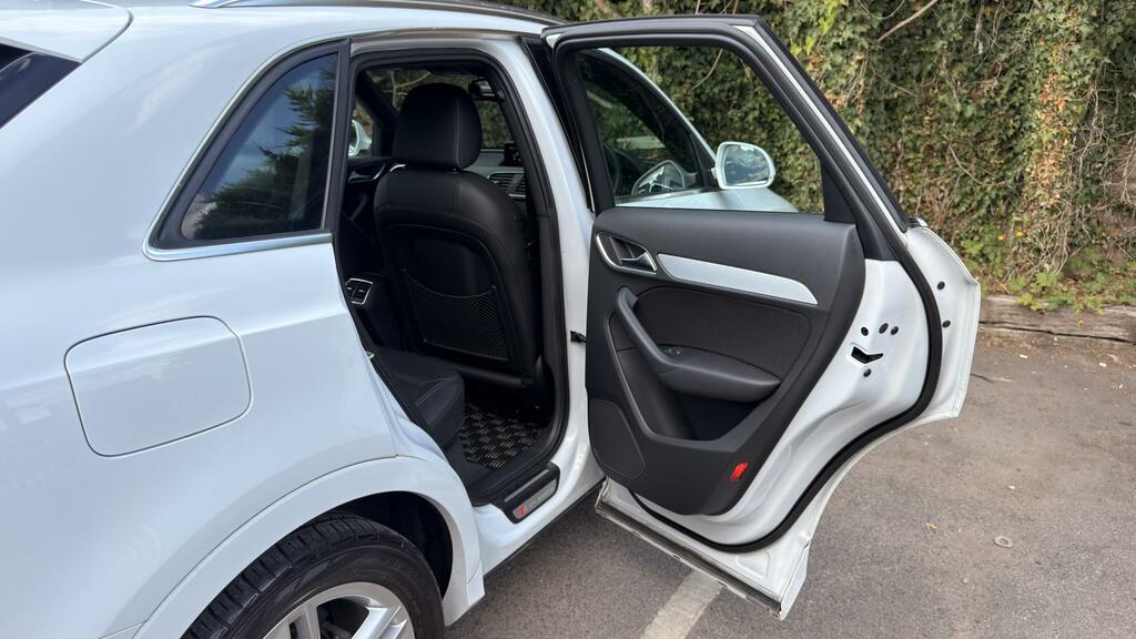 Audi Q3 2.0 Tdi Quattro S Line Black #32