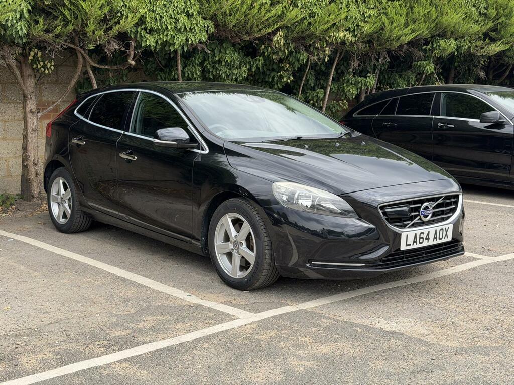 Volvo V40 Se Black #2