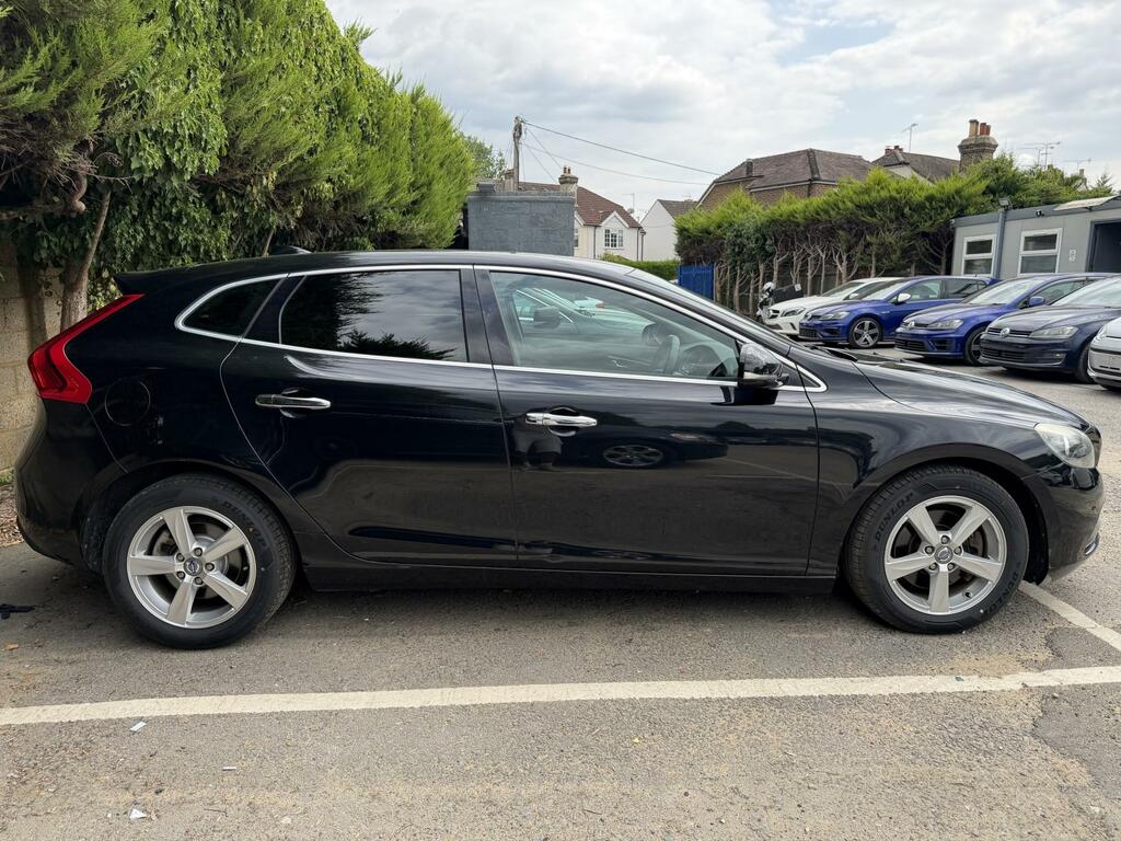 Volvo V40 Se Black #5