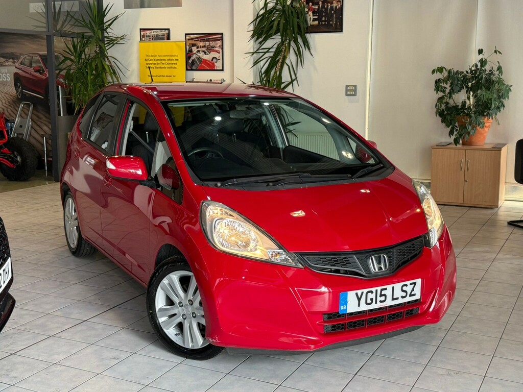 Honda Jazz 1.4 I-vtec Es Plus T Red