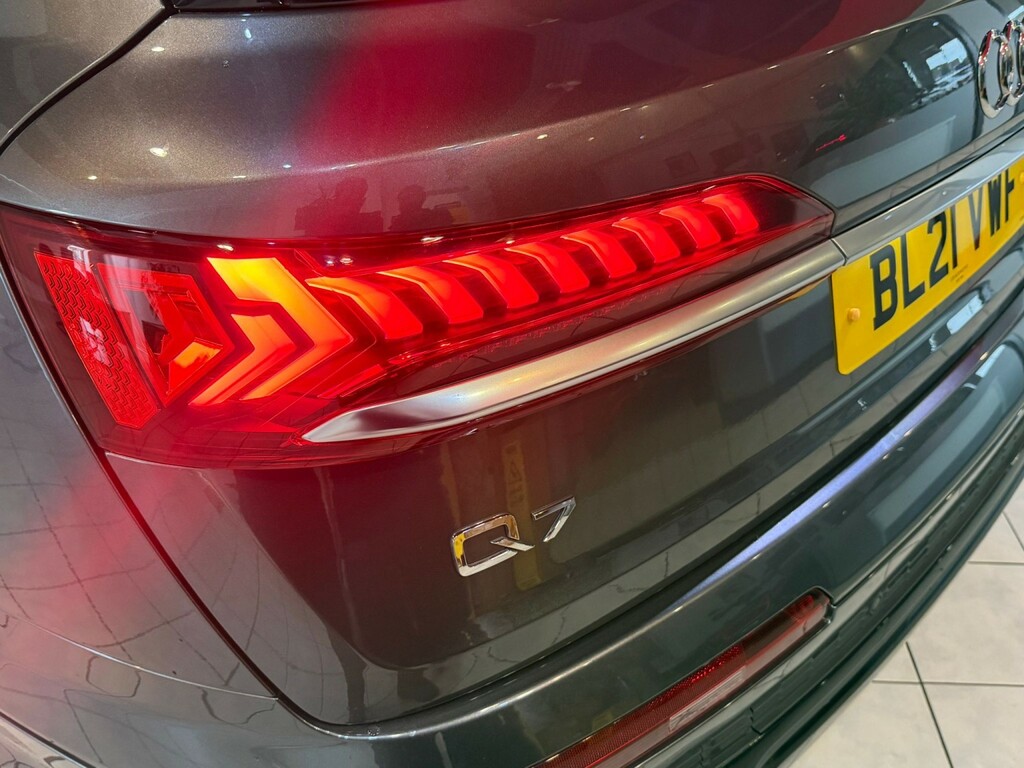 Audi Q7 4.0 Tfsi V8 Suv Tiptronic Quattro Euro Black #10
