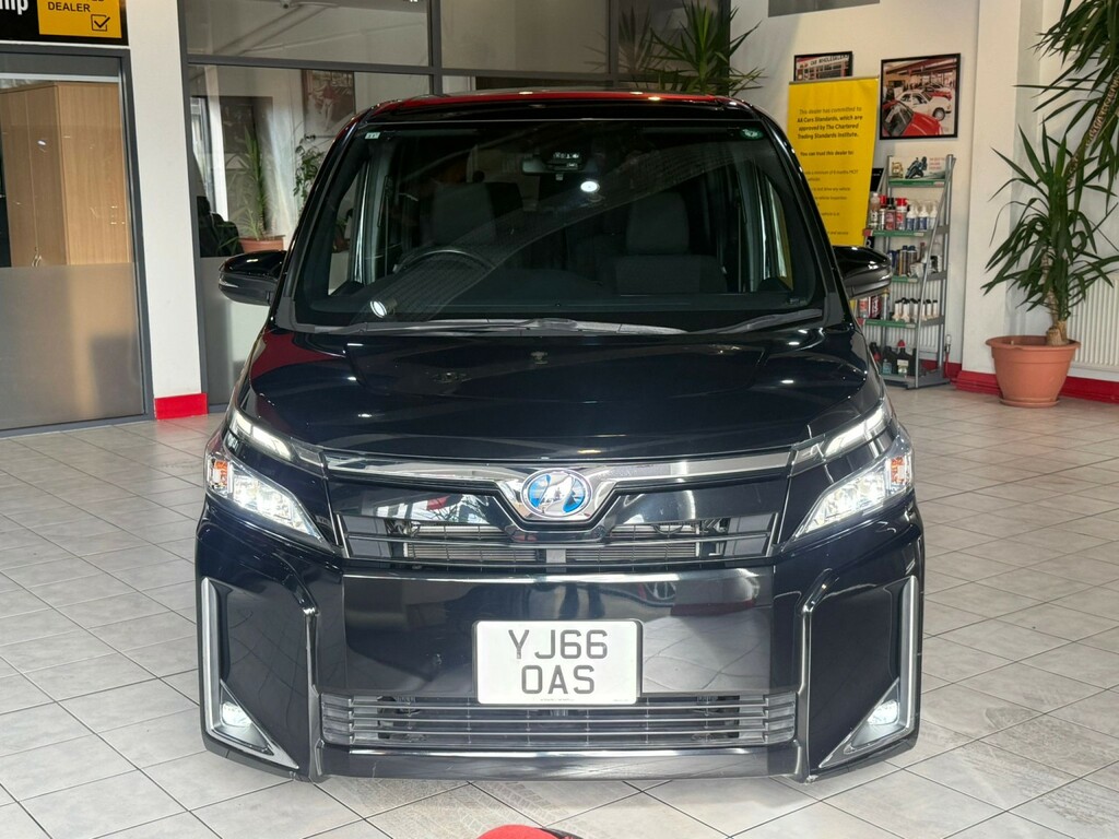 Toyota Noah Mpv 202626 Black #4