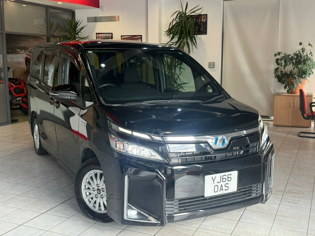 Toyota Noah Mpv 202626 Black