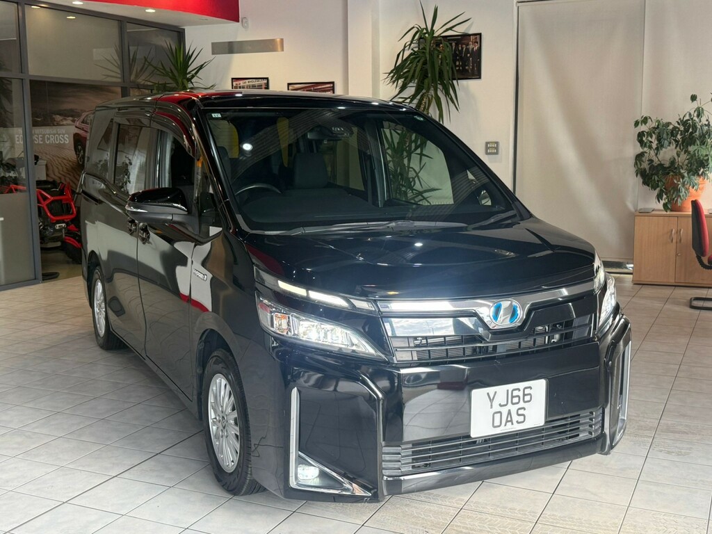 Toyota Noah Mpv 202626 Black #2