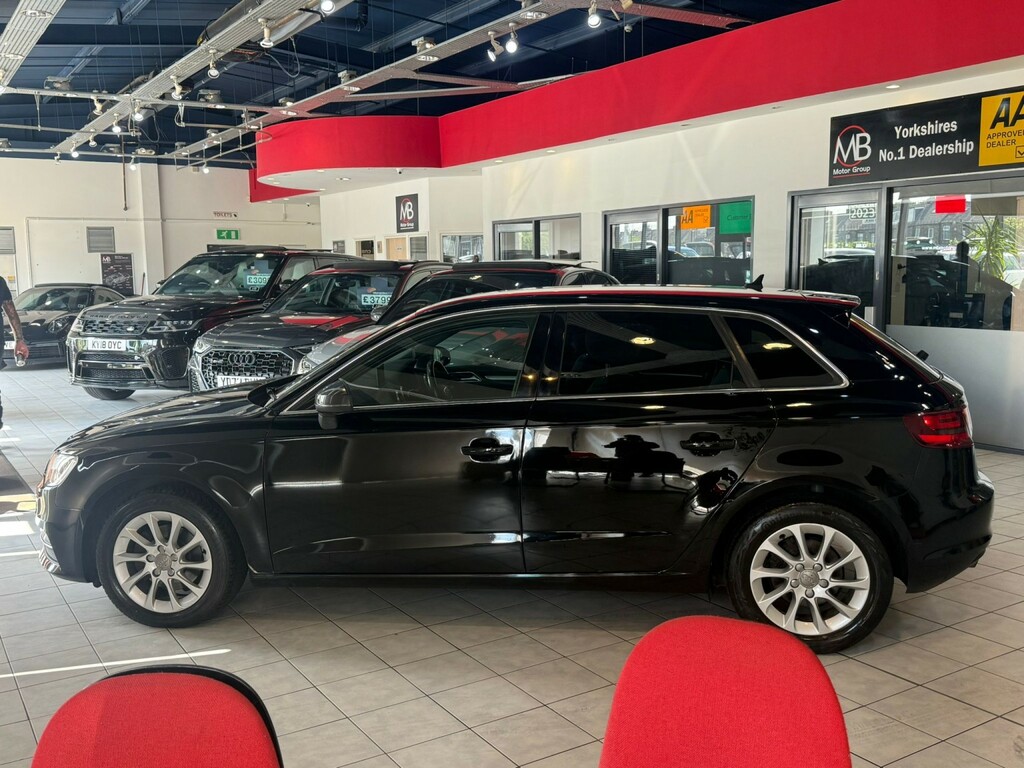Audi A3 1.6 Tdi Se Black #6