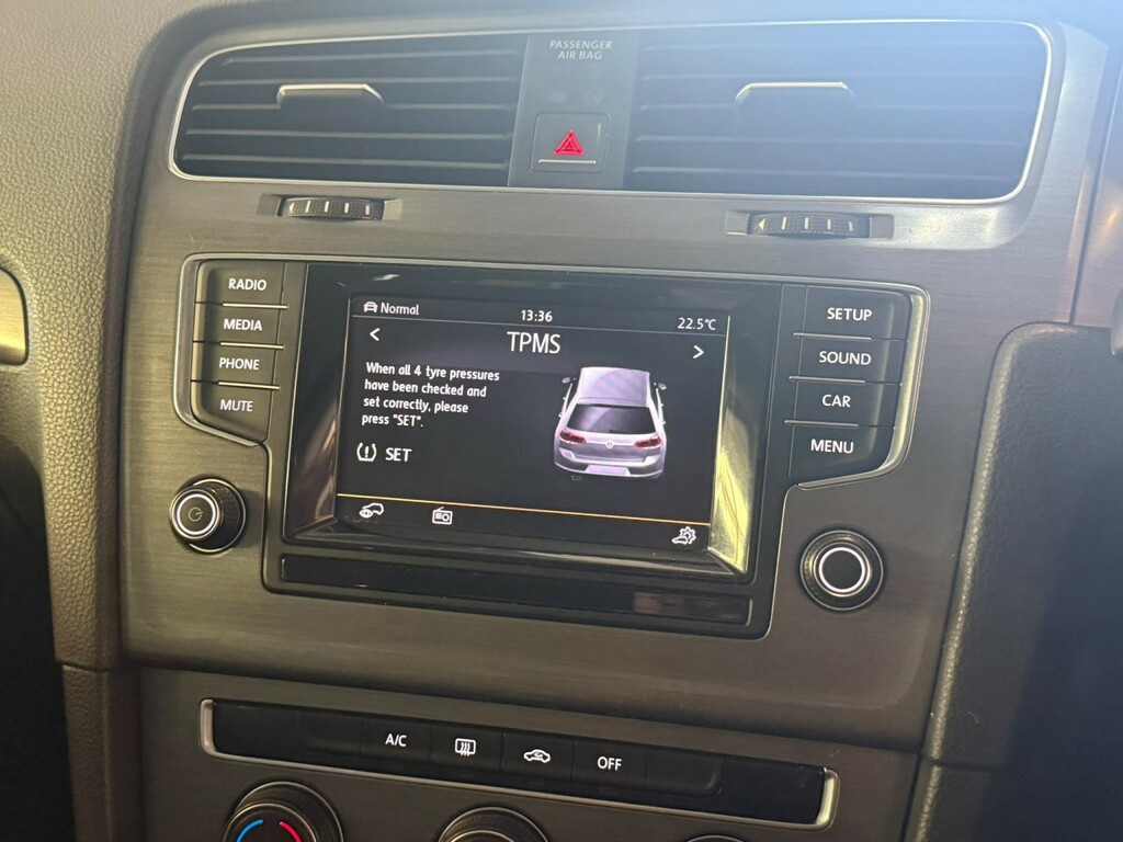 Volkswagen Golf Hatchback Silver #15