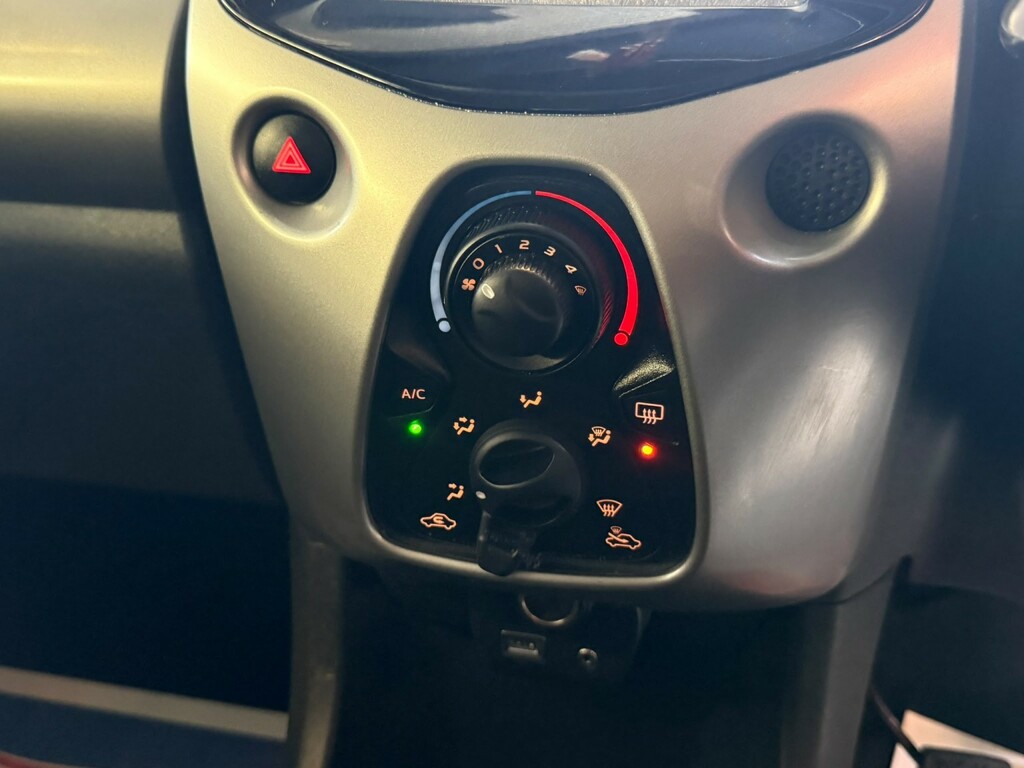 Citroen C1 1.2 Puretech Feel Red #18
