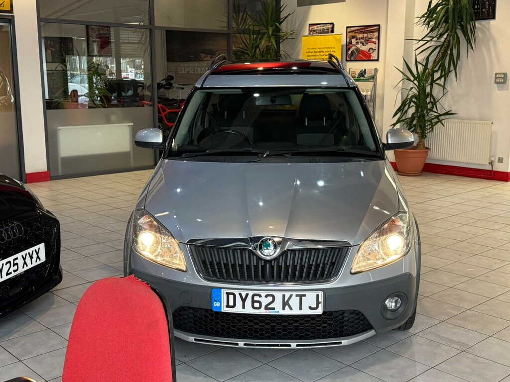 Skoda Roomster Mpv 1.6 Tdi Scout 201262 Silver #5
