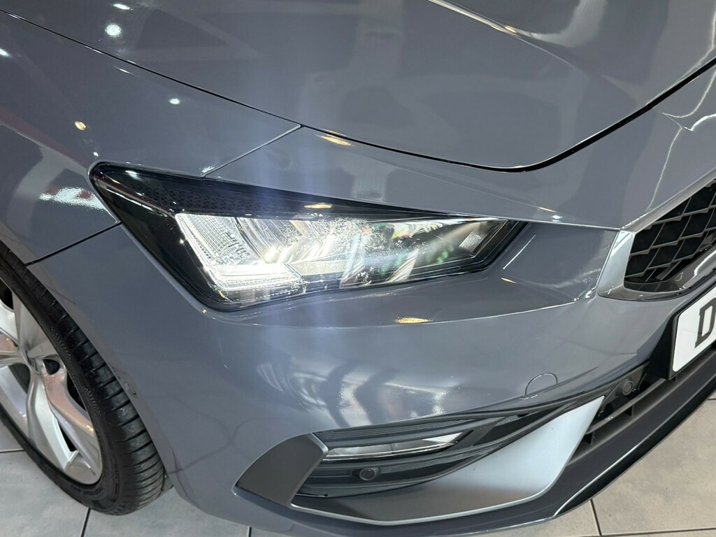 Seat Leon Hatchback 1.5 Etsi Mhev Fr 2025 Grey #3