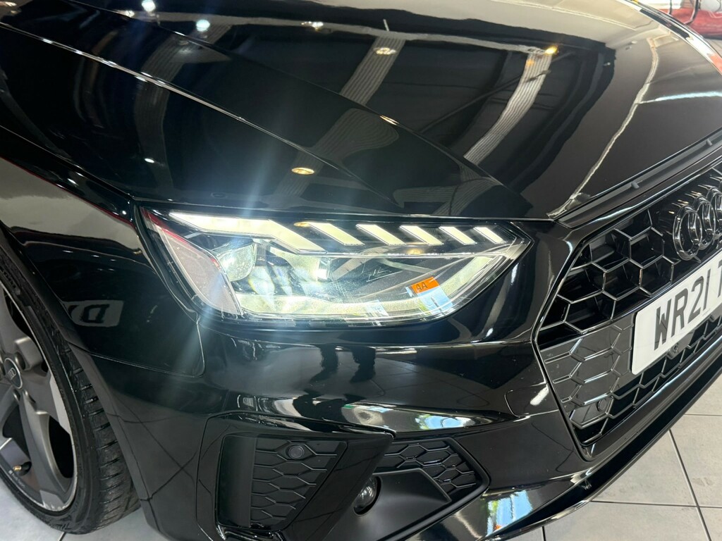 Audi A4 Saloon 2.0 Tdi 35 Black Edition 2021 Black #3