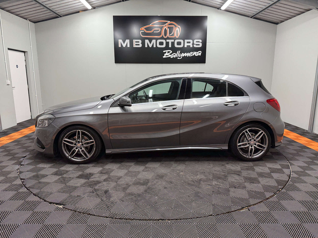 Mercedes-Benz A Class Amg Line FL17JFV #4