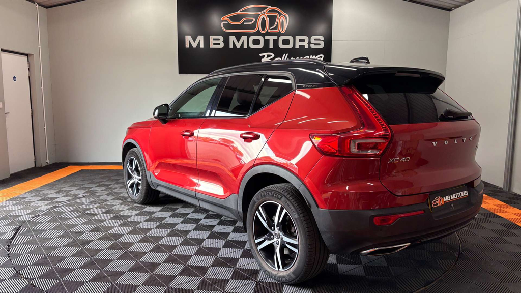 Volvo XC40 R-design D3 Awd 4Wd #2