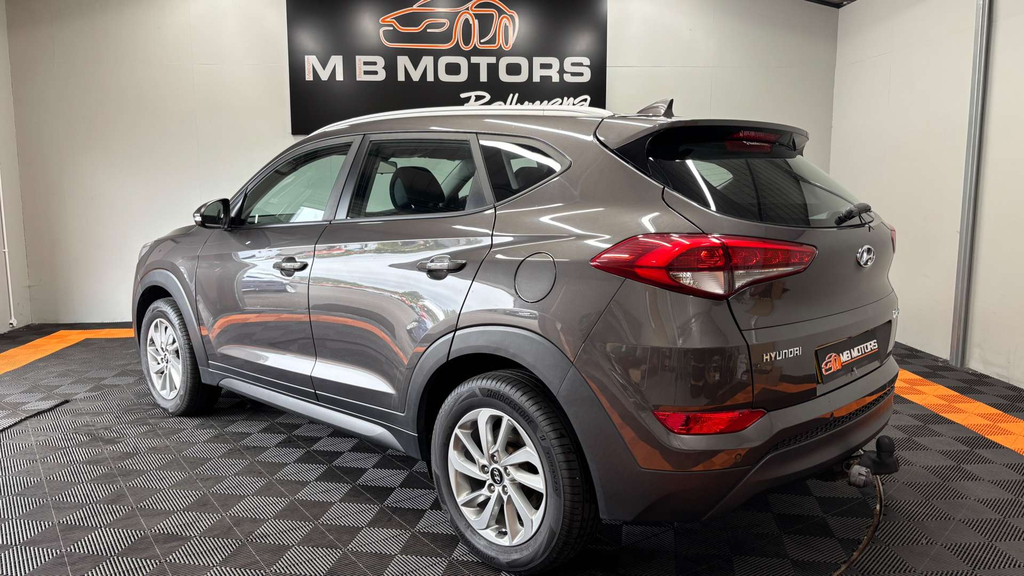 Hyundai Tucson Se Nav Blue Drive 2Wd Crdi SH16KGA #2