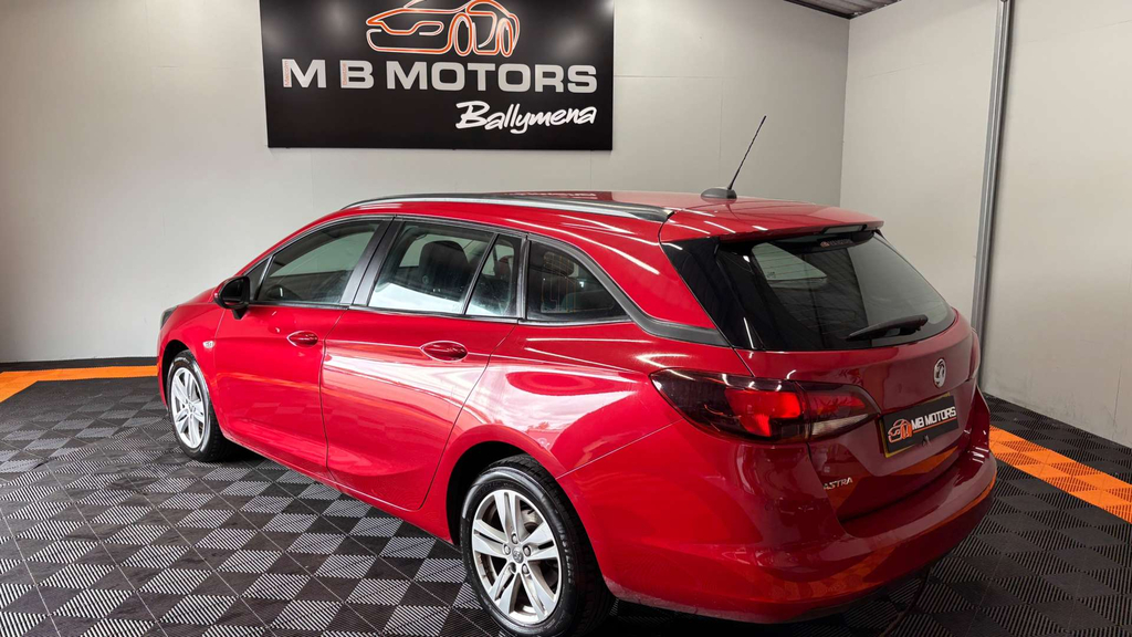 Vauxhall Astra Business Edition Nav T #2