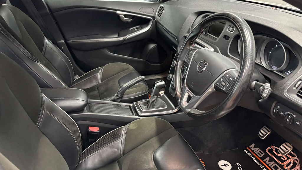 Volvo V40 R-design D2 SK18VNO #3