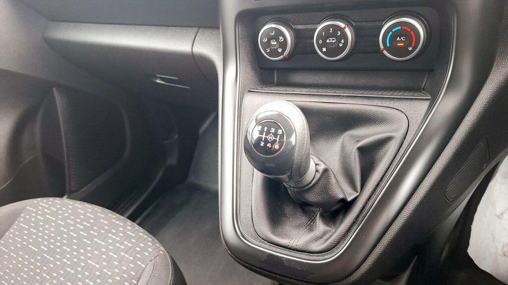 Mercedes-Benz CITAN 110Cdi Premium Van Black #16