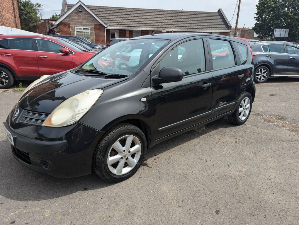 Nissan Note 1.6 16V Sve Black