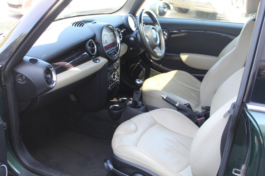 Mini Hatch Cooper 1.6 Cooper 122 Bhp Red #18