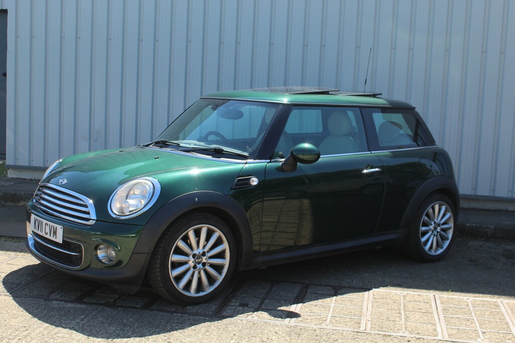 Mini Hatch 1.6 Cooper D Hatch Green
