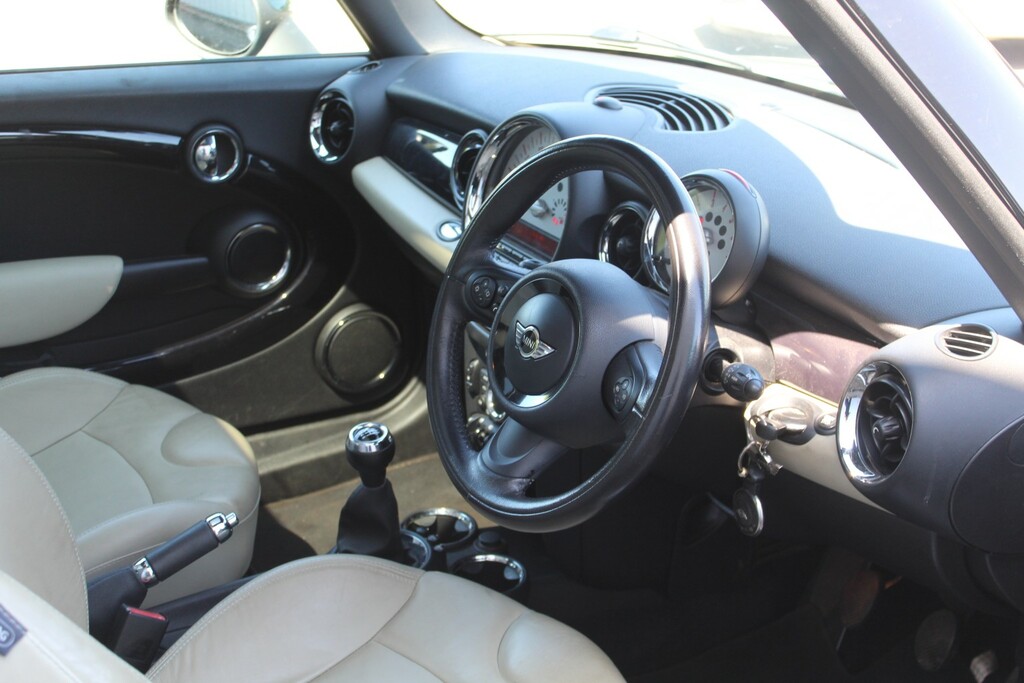 Mini Hatch Cooper 1.6 Cooper 122 Bhp Red #27