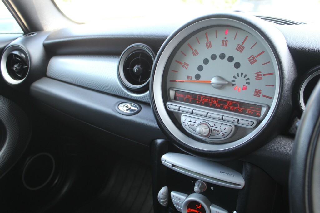Mini Convertible 1.6 Cooper White #21