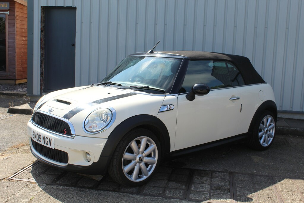 Mini Convertible 1.6 Cooper S Convertible White #2