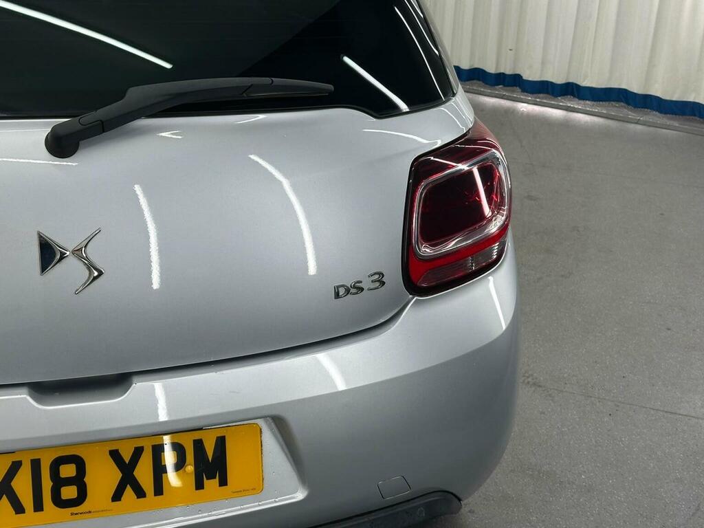 DS DS 3 Hatchback 1.2 Puretech Performance Line Euro 6 S Silver #4
