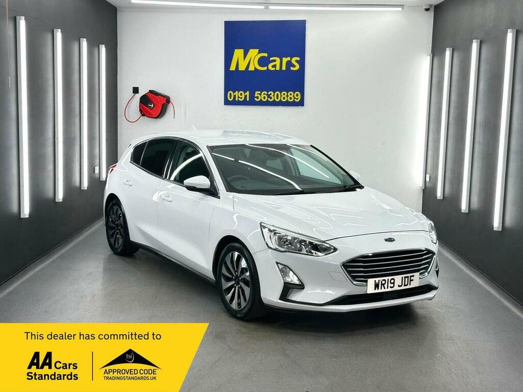 Ford Focus Hatchback 1.0T Ecoboost Zetec Euro 6 Ss 20 White