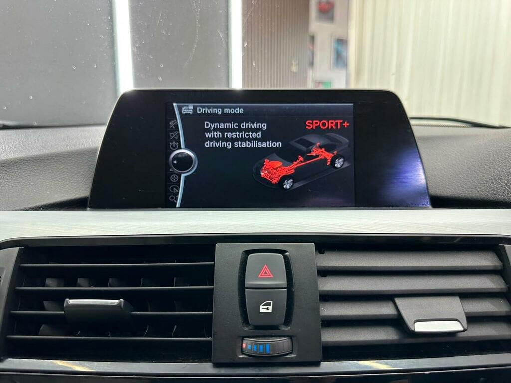 BMW 3 Series 2.0 318D Sport Saloon Euro 5 S White #36