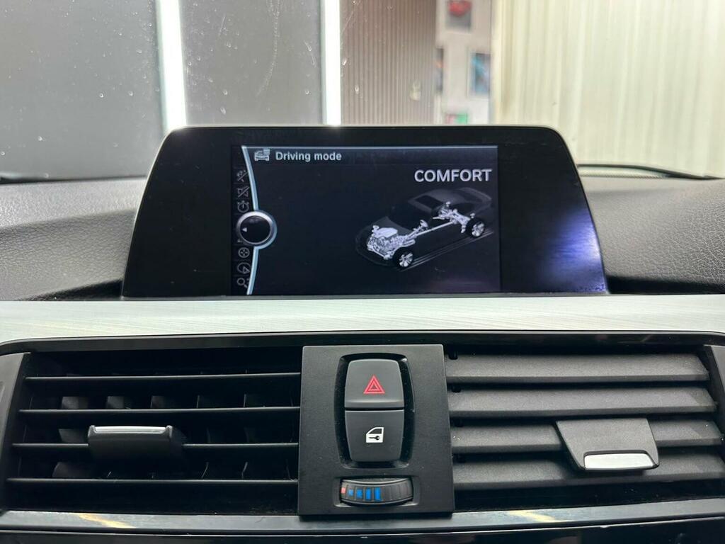 BMW 3 Series 2.0 318D Sport Saloon Euro 5 S White #35