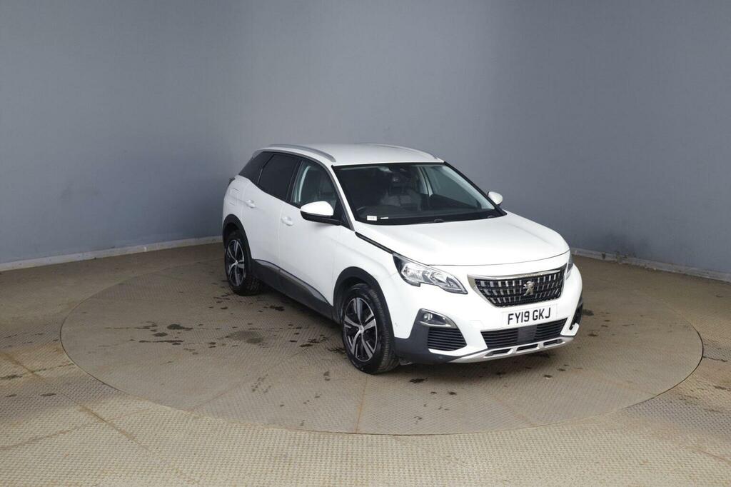Peugeot 3008 1.2 Puretech Allure Euro 6 Ss White #2