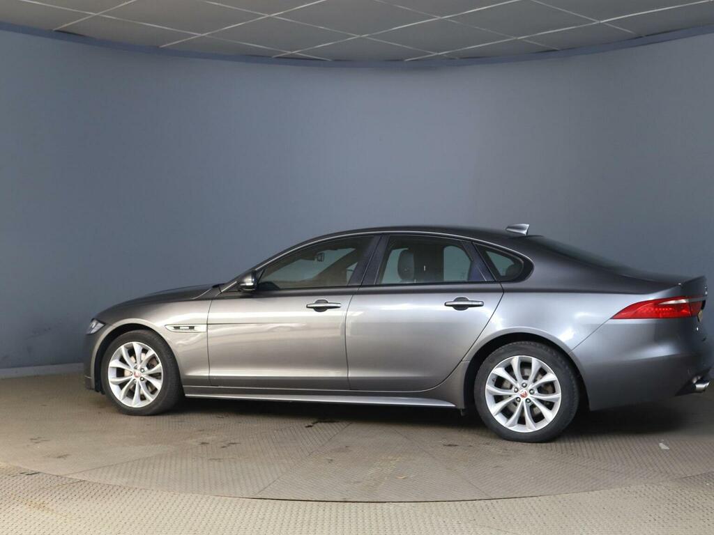 Jaguar XF Saloon 2.0D R-sport Awd Euro 6 Ss 201 Grey #4