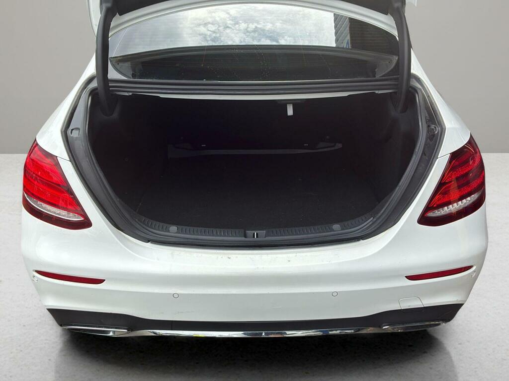 Mercedes-Benz E Class 2.0 E220d Amg Line G-tronic Euro 6 Ss White #5