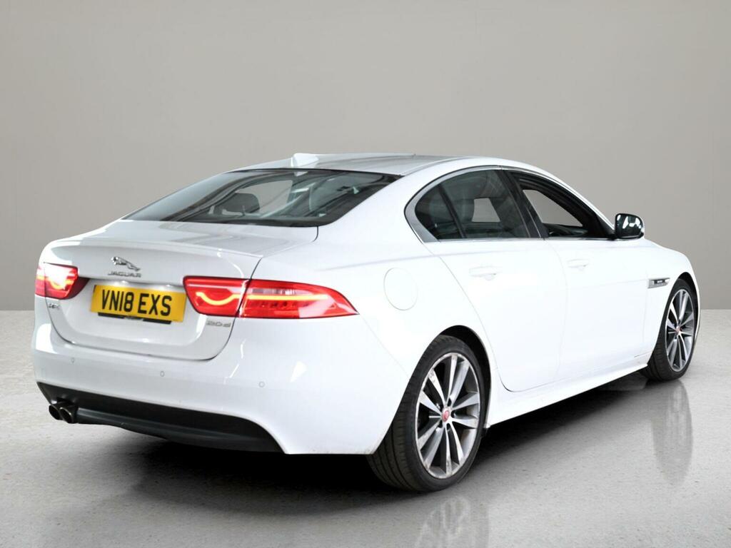 Jaguar XE 2.0D R-sport Euro 6 Ss White #4