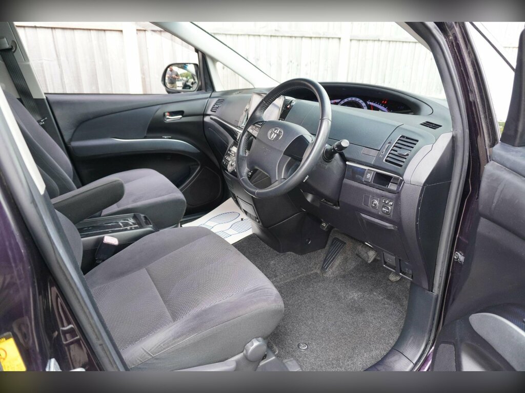 Toyota Estima 2.4 Aeras 4Wd 7 Seat White #16